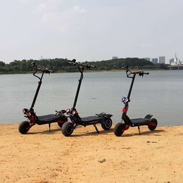 150 km h high speed electric scooter
