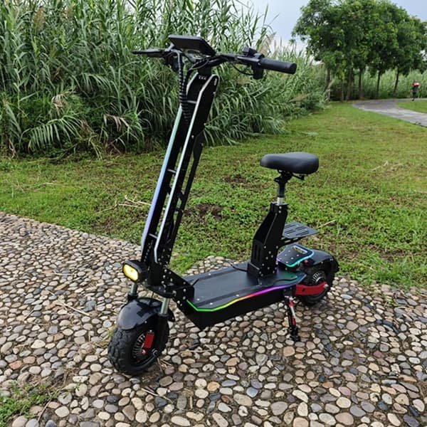 electric maxi scooter