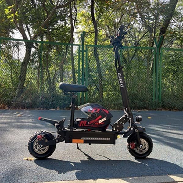 electric scooter with freezer