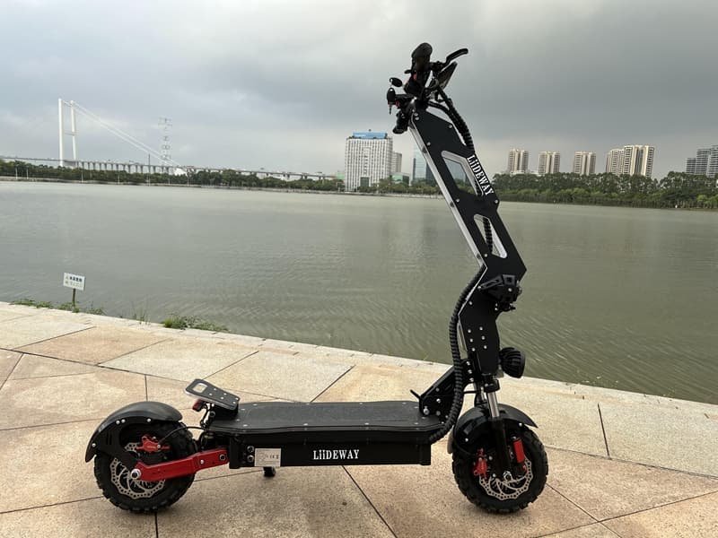 electric scooter withfatbike seat