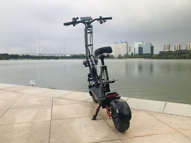 scooter for electric luggage