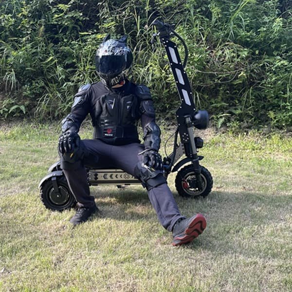 scooter three electric wheels